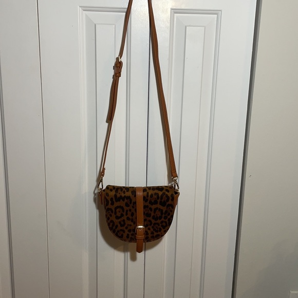 Leopard Print Bag! - Picture 2 of 6